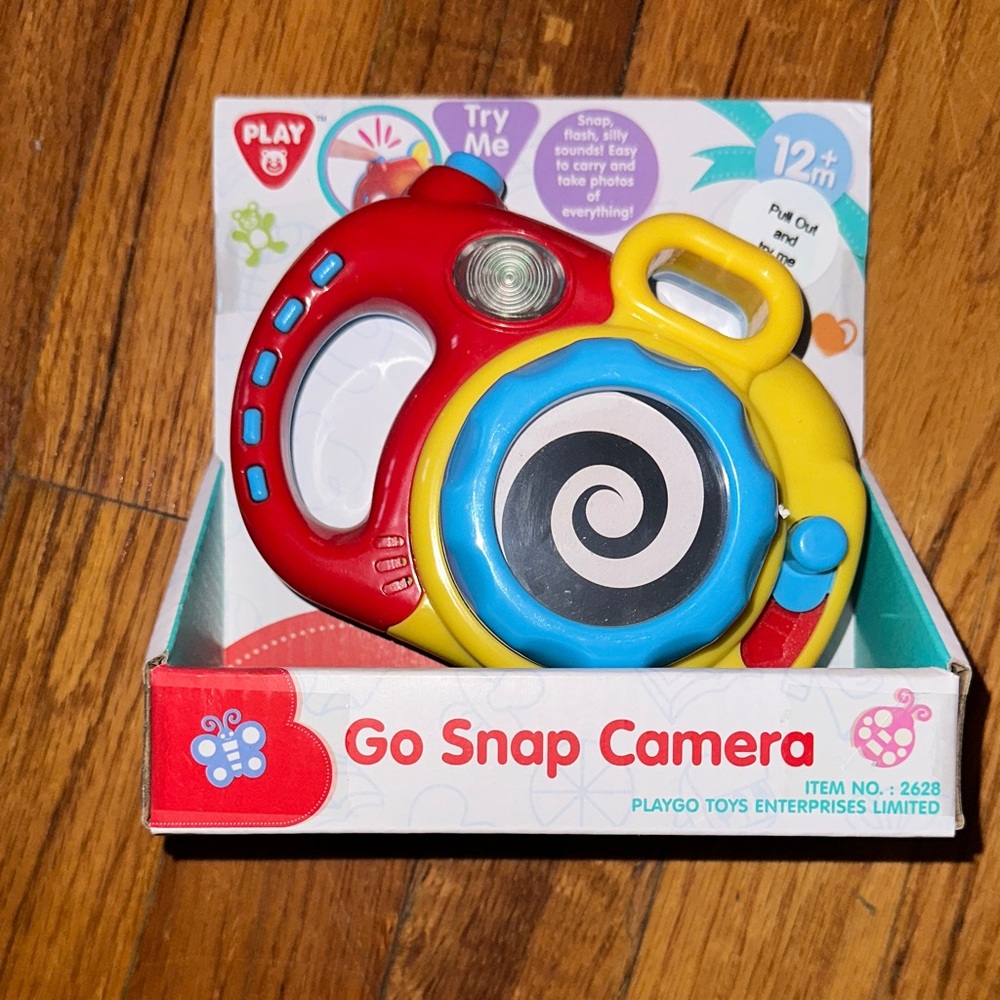 Go Snap Camera Toy - Red, Yellow & Blue